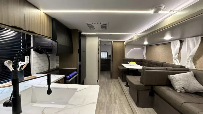 28VBXL Floorplan Main Room